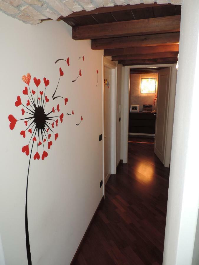 Feeling At Home - Varese Apartment Ngoại thất bức ảnh