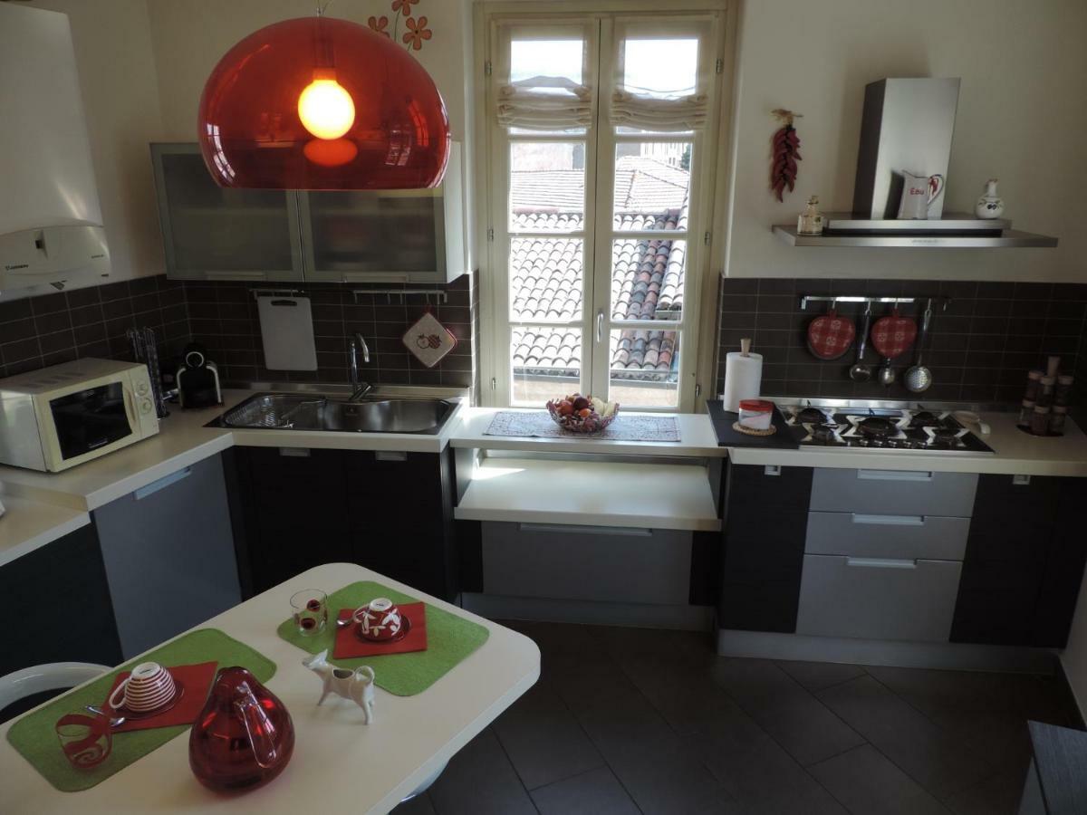 Feeling At Home - Varese Apartment Ngoại thất bức ảnh